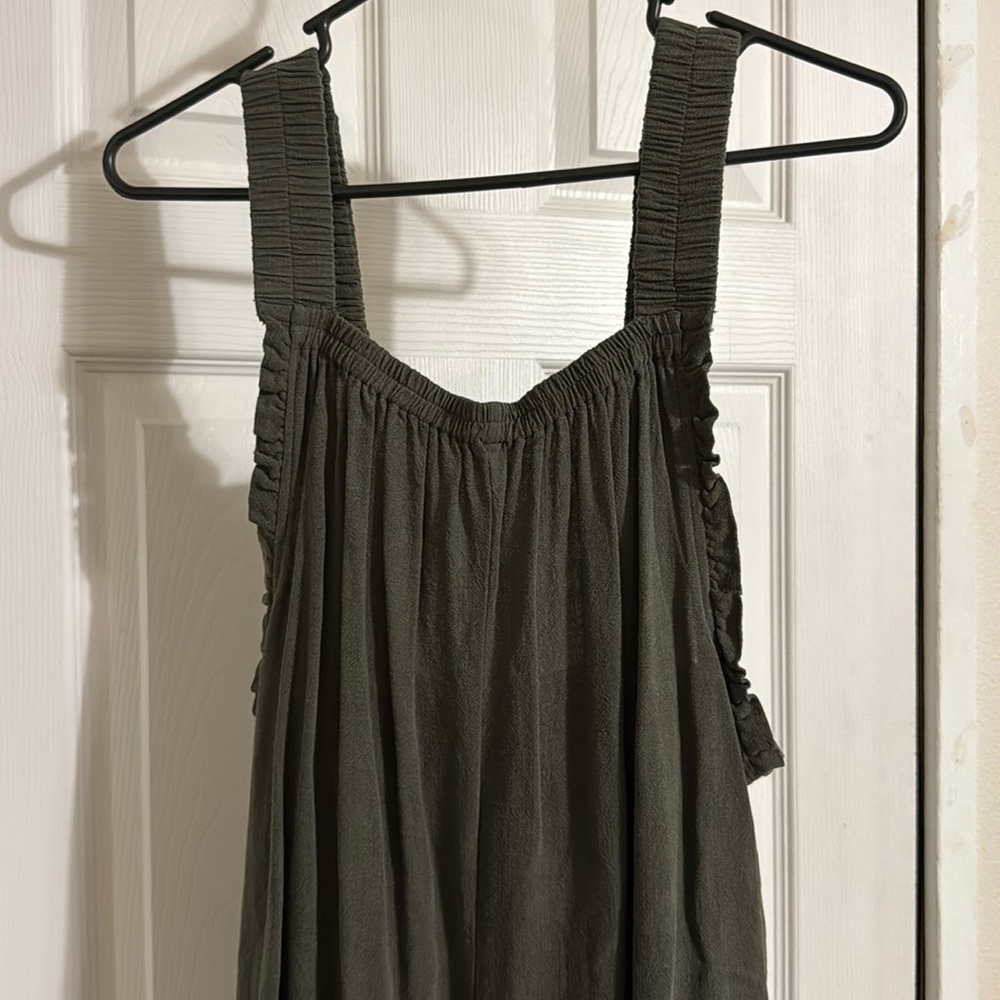 Low back romper